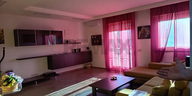 20251013215247-993480-3