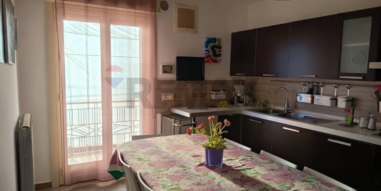 20251013215250-993480-4