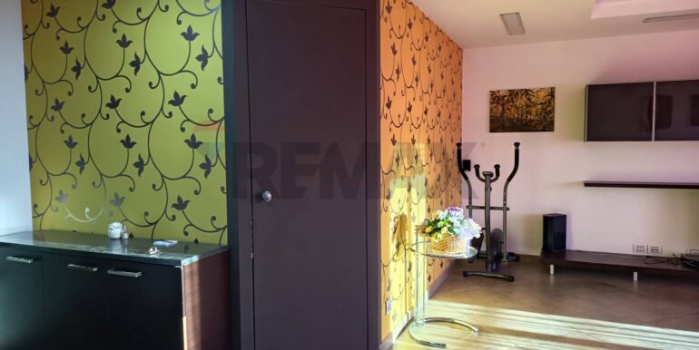 20251013215258-993480-7