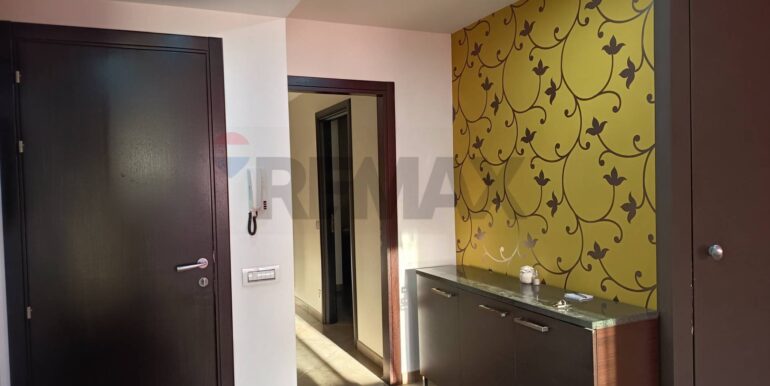 20251013215301-993480-8