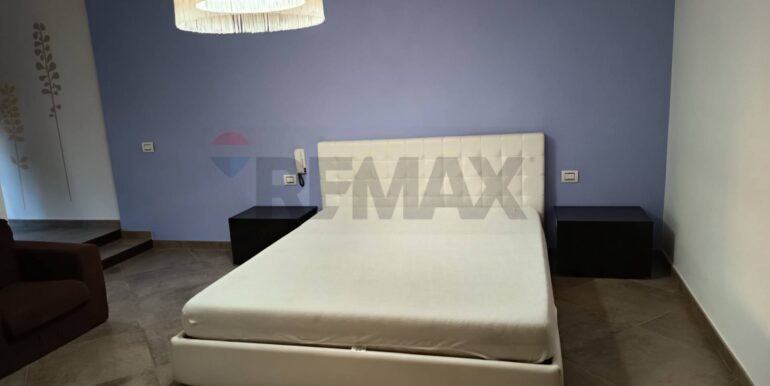 20251013215311-993480-12