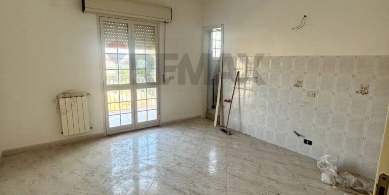 2025101390111-992089-7