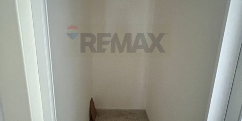 2025101390124-992089-11