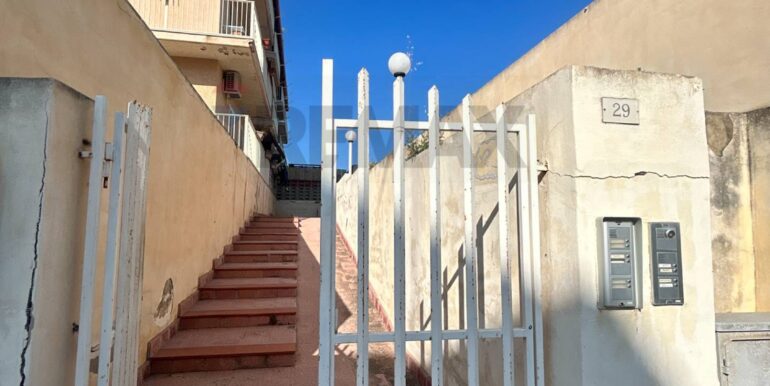 2025101390203-992089-22