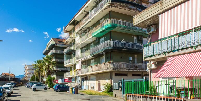 2025101393509-993088-3