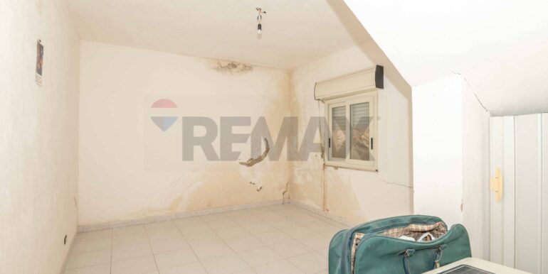 2025101395622-979693-11