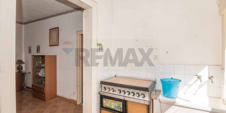 2025101395639-979693-16