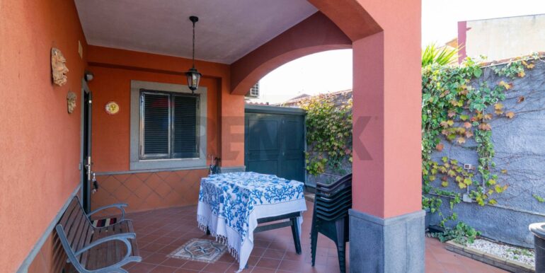 2025101400033-993483-9