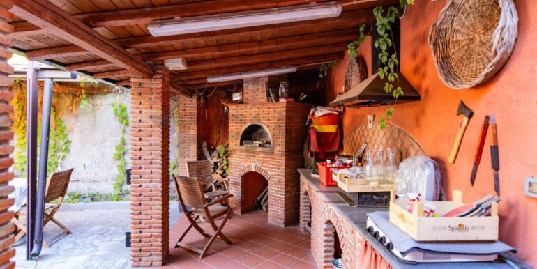 2025101400057-993483-16