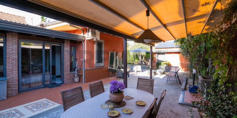 2025101400105-993483-18