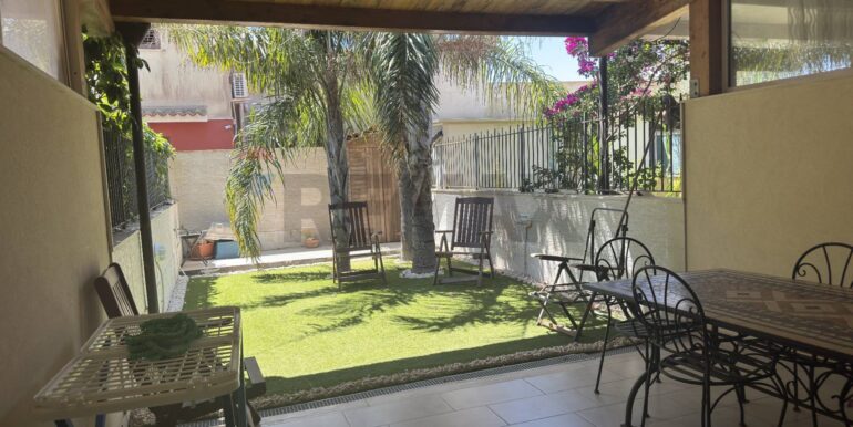 20251014115625-993563-10