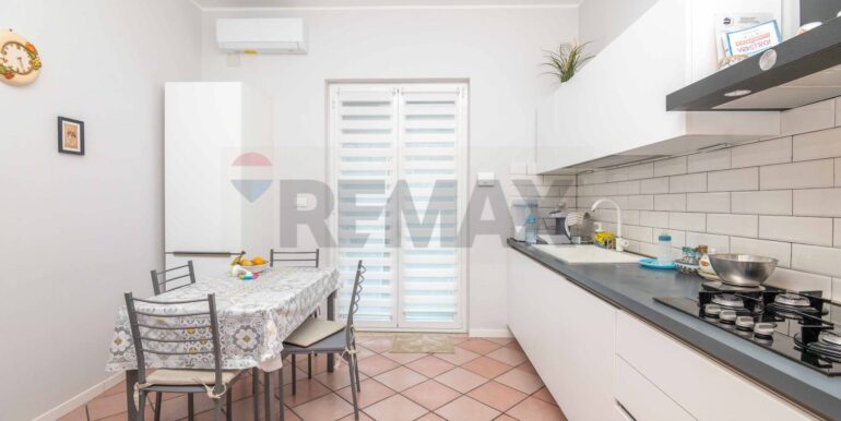 20251014163700-993646-1