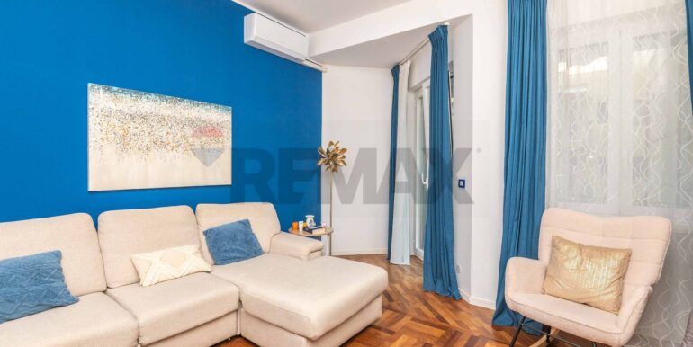 20251014163739-993646-15