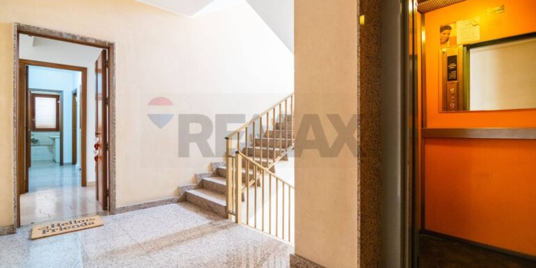 20251014174211-993650-7