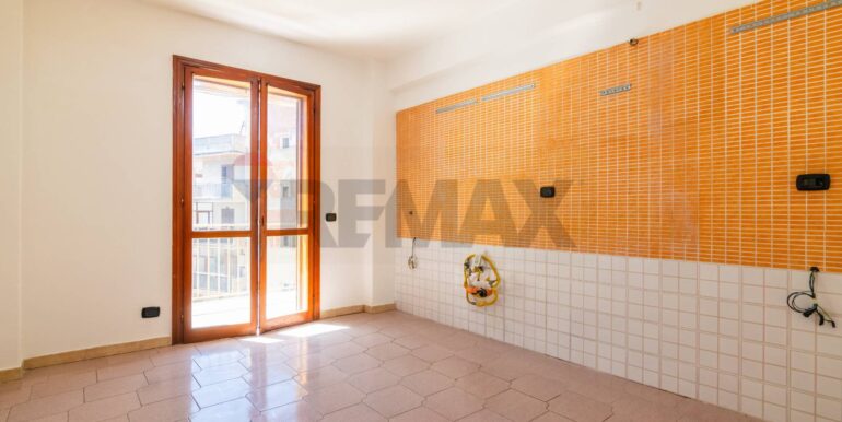 20251014174304-993650-17