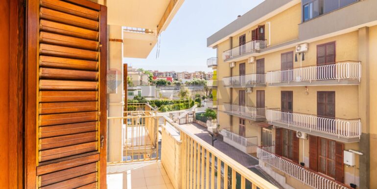 20251014174435-993650-29