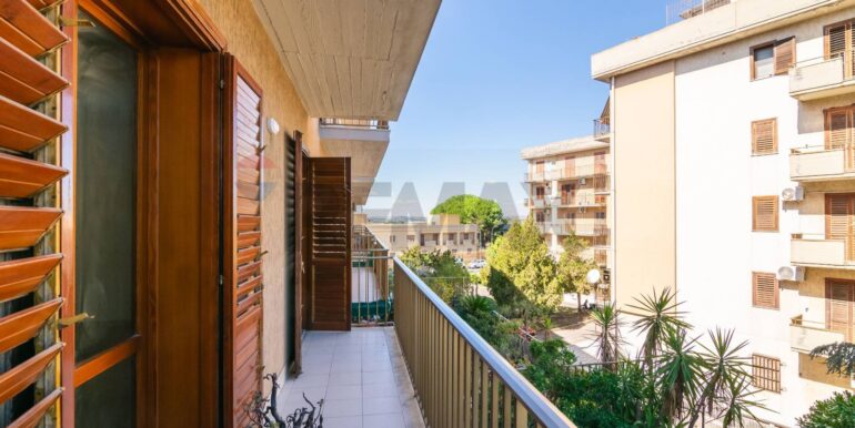 20251014174509-993650-33