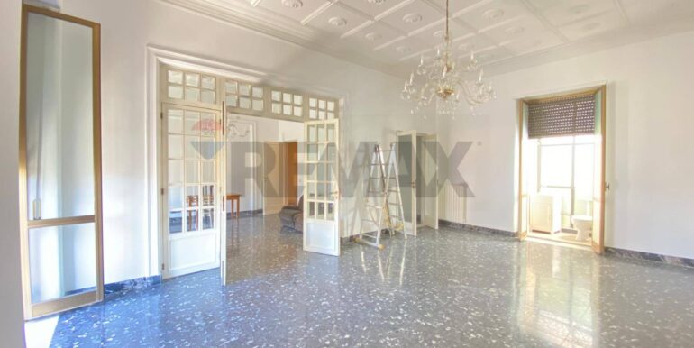 20251014190003-993315-8