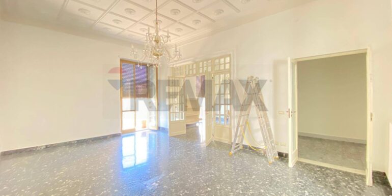 20251014190022-993315-15