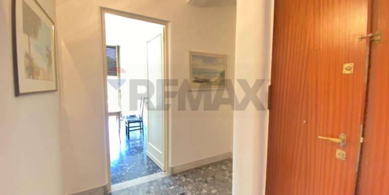 20251014190038-993315-22