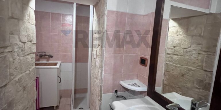 20251014193732-993710-11