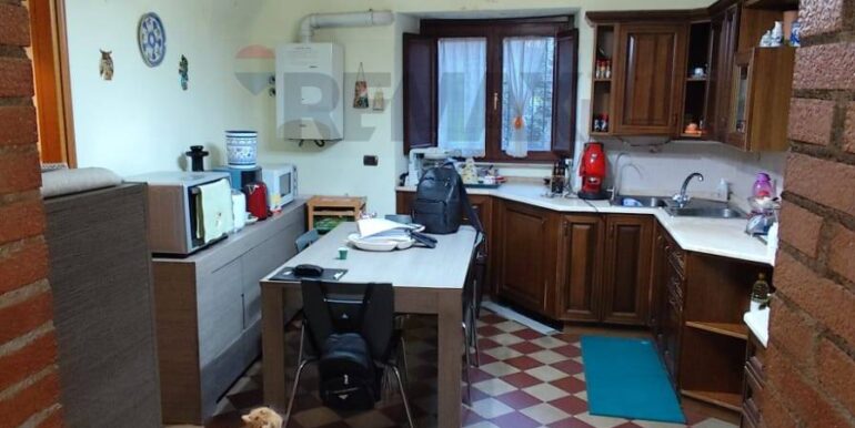 20251014195410-993702-35