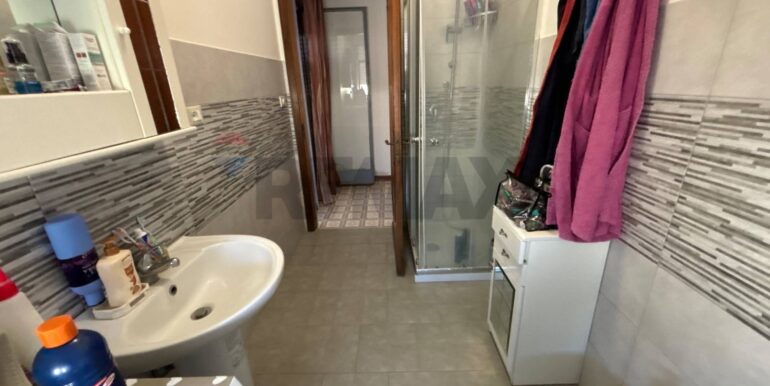 20251014202606-993711-21