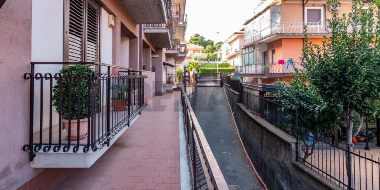 2025101483028-992777-3