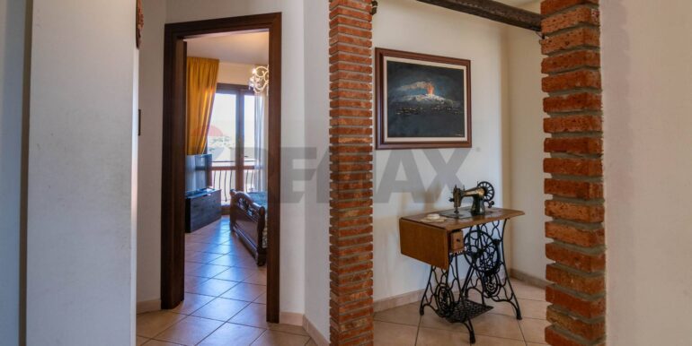 2025101483202-992777-24