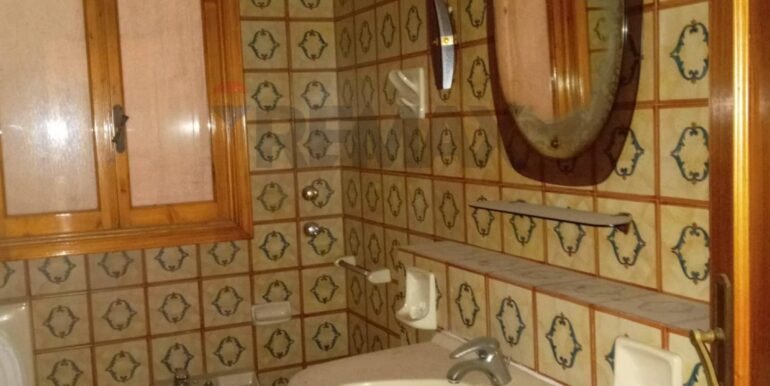 2025101492324-993494-8