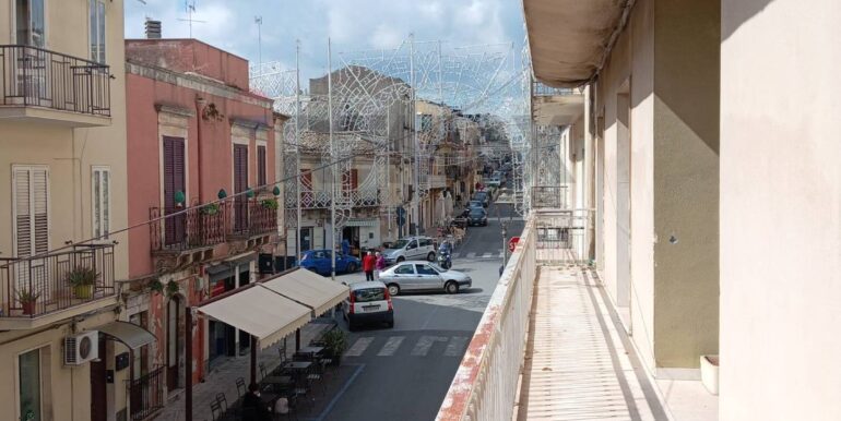 2025101492339-993494-14