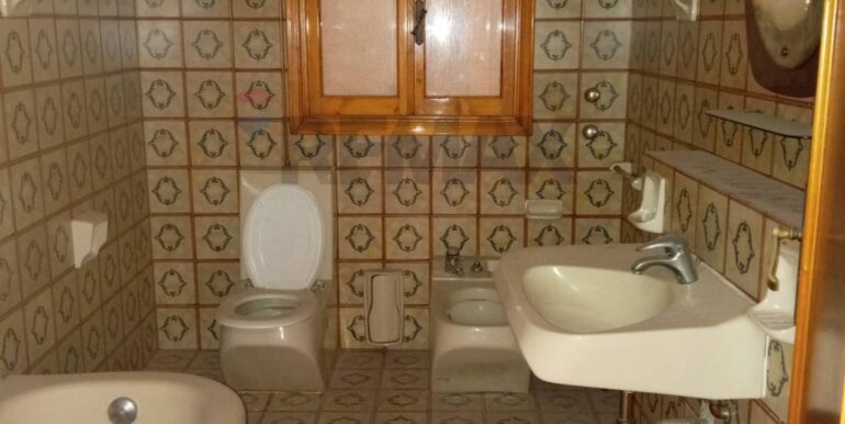 2025101492344-993494-16