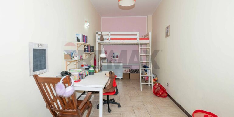 2025101495725-990849-2