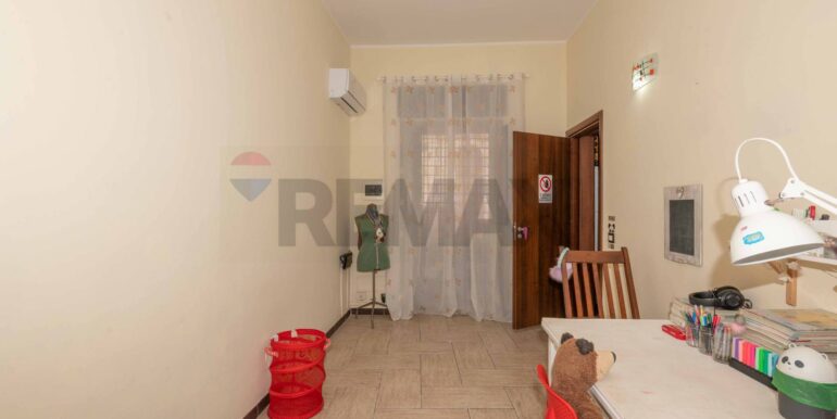 2025101495728-990849-3