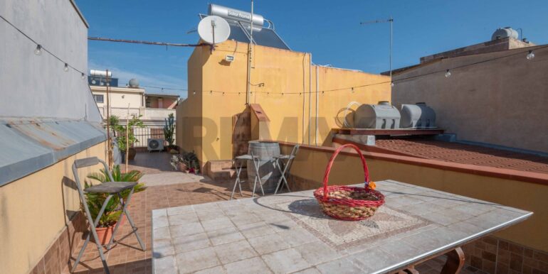 2025101495750-990849-8