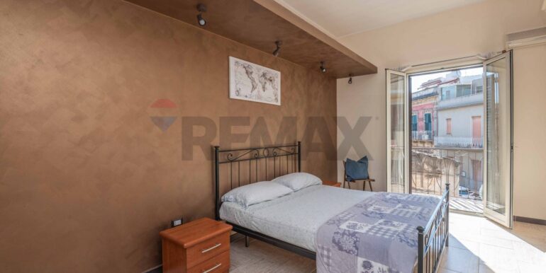 2025101495908-990849-26