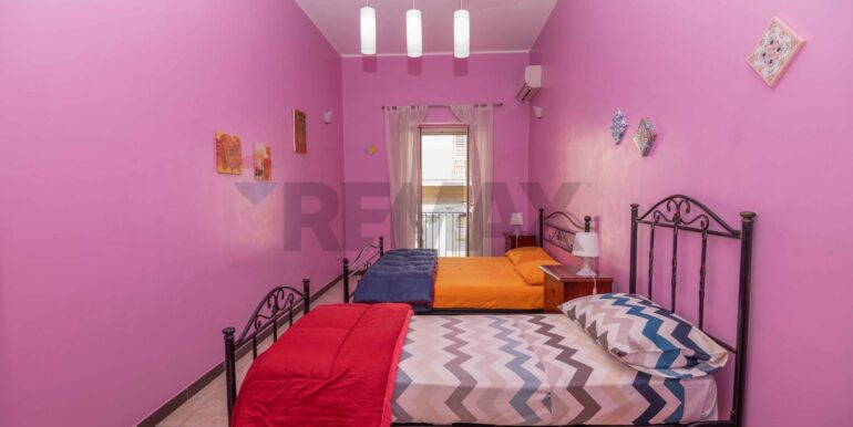 2025101495923-990849-31