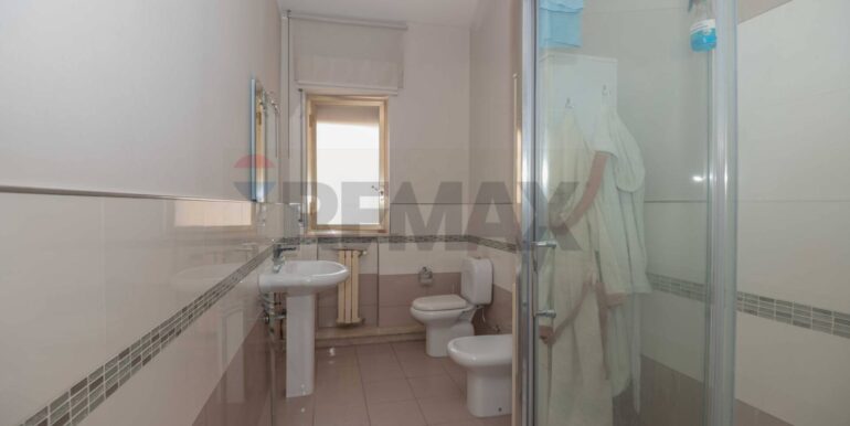 20251015110604-993716-7