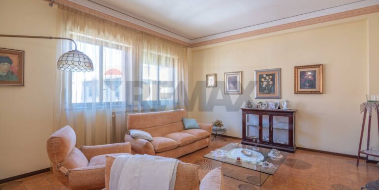 20251015110607-993716-8