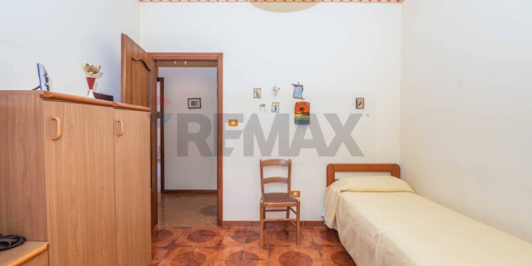 20251015110638-993716-17