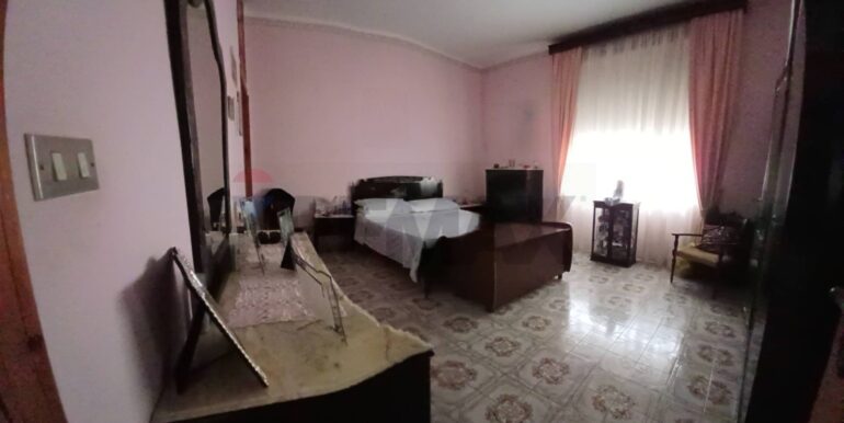 20251015133300-993823-12