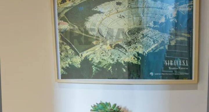 20251015174810-993895-17