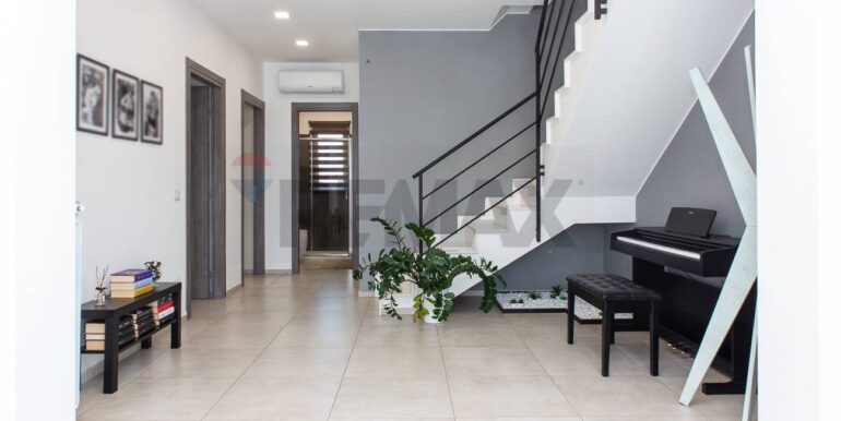 20251015200831-993927-11