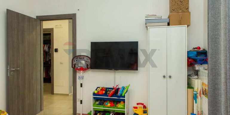 20251015200845-993927-15