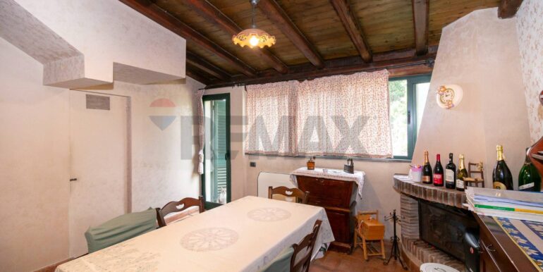 2025101593624-993735-9