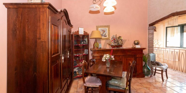 2025101593625-993735-15