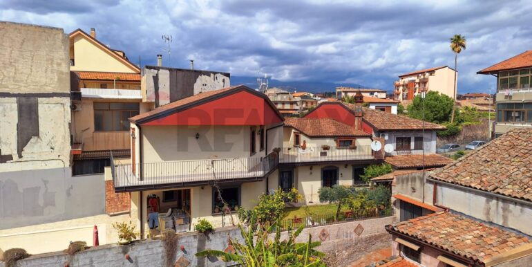 20251016131029-994041-10