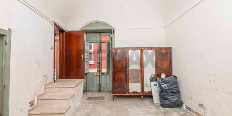 20251016142739-993891-12