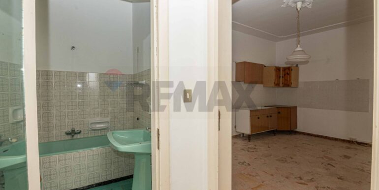 20251016142753-993891-18