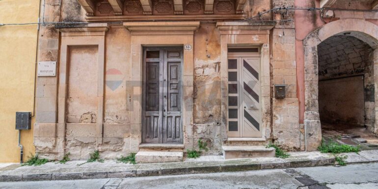 20251016142838-993891-25